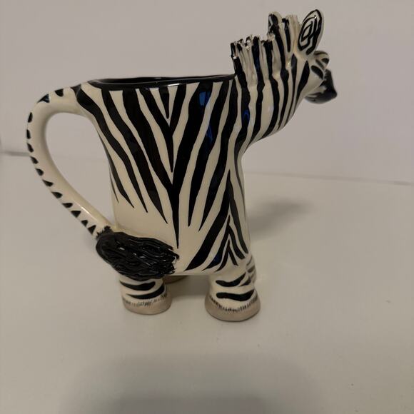 Lynda Corneille Swak Zebra Mug Safari Artistic Handcrafted 7" W x 6.5" L - Picture 4 of 8